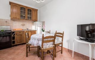 2 Bedroom Cozy Apartment In Pag - 8