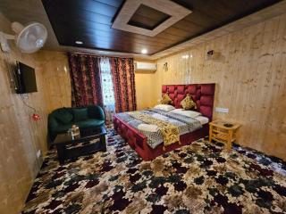 Dallake group of Houseboats - 2