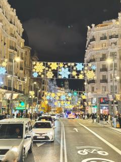 Frente a Primark Gran Via Apartamento nuevo y reformado a estrenar Full Equipado con Amenities - 8