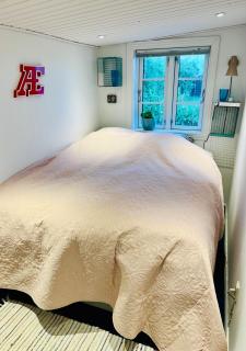 Lovely Summerhouse By The Beach - 6