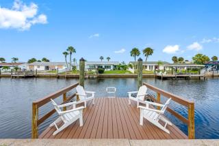 Brand New Saltwater Pool! - Waterfront Canal - Luxury Home - 7