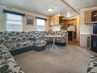 Pete's Holiday Home - Mablethorpe - 5