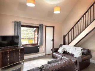 Primrose 19-Woodland Lodges-Carmarthen-Pembroke - 2