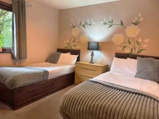 Primrose 19-Woodland Lodges-Carmarthen-Pembroke - 1