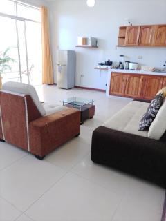 Segundo piso 202, balcón vista piscina Iquitos - 2