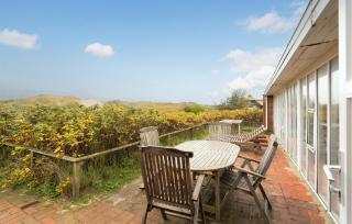 3 Bedroom Beach Front Home In Blåvand - 9