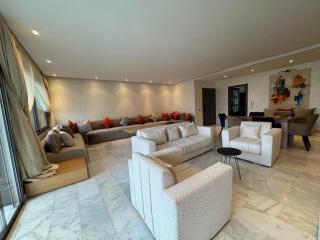 Luxury 3-Bedroom Apartment Near Marriott Fès - 2