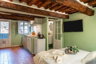 Avvolgente monolocale in centro a Lucca - 6