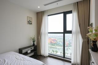 1BR Beverly VIP Luxury View Vinwonder & River - 5