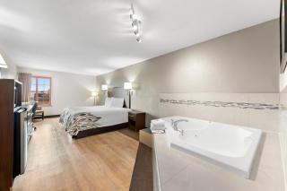 Red Roof Inn Lancaster - 6