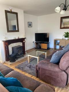 Centrally located 3 bedroom property - 5