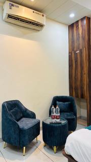 Hotel Shreenath Kathiyawadi And Pure Veg Kathiyawadi Restaurant Udaipur - 2