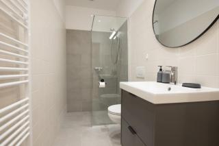 Cozy Vienna Getaway with Balcony - 6