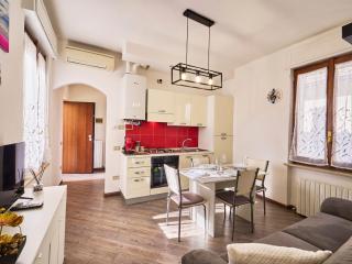 Lungastretta Apartment - Cremona Center - 2
