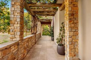 Miramar Estate by Stay Awhile Villas - 4