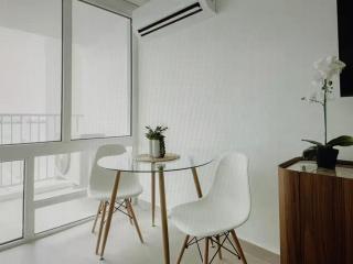 Ocean Views - San Juan - 0