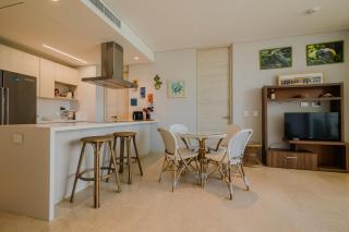 2BR apartment with balcony and amazing views - 2