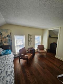 Suites on East Side near Whole Foods, Brown University, Miriam Hospital, MBTA, Downtown, - 6