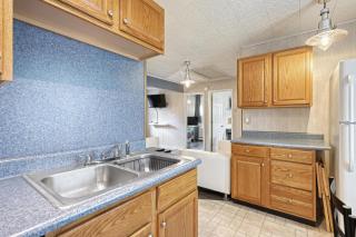 Suites On Chocolate - The Annville Cottage - 6