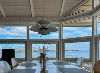 Magical Front Row Sea Views At Anslet Beach - 2