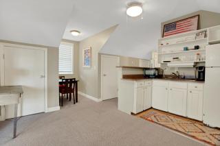 Gilbert Lake-View Apt – Luxury + WiFi - Lake Murray Shores - 3