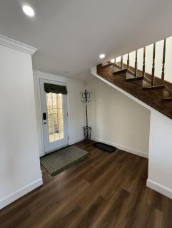 Entire Townhouse in Historic Downtown Location - 9