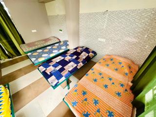AGH Darshan Dorm Stay - 6