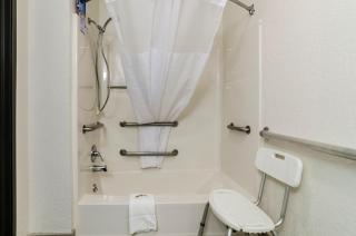 Quality Inn - Great Bend - 7