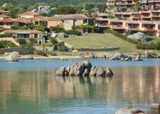 Residence with swimming pool in Marinella just 300 mt from the sea, apartments with sea view - 4