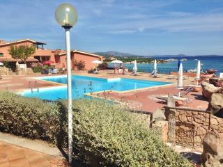 Residence with swimming pool in Marinella just 300 mt from the sea, apartments with sea view - 1