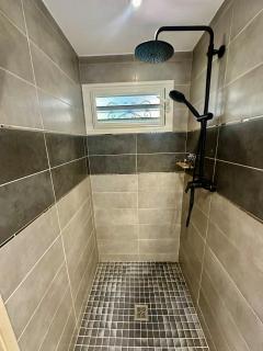 Studio vue mer avec piscine - 4