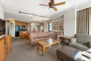 Enjoy the Ridge Tahoe Two-Bedroom Lock-Off for a family of 6 - 8