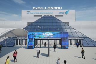 Luxury New Studio by Excel London City Airport - 3