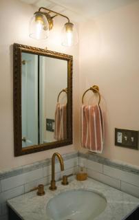 Capitol Hill Historic District A Street Apartment - 3