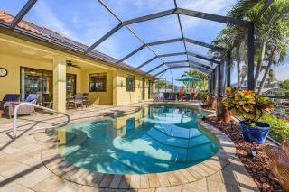 Sunsets, Heated Pool, Gulf Access - Villa Starboard Sunset - Roelens - 4