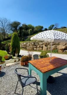 Wesley House Holidays - Choice of 2 Quirky Cottages in 4 private acres - 0