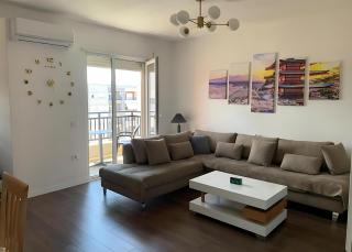 Romantic Penthouse with Mountains View - 0