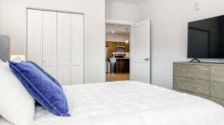 Landing Modern 1BD Clubhouse Gym - 4