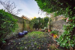 Cosy 1Bed Flat with Private Garden in Greenwich - 3