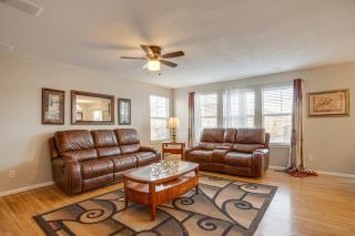 Spacious Family Home at Buckley SFB with Patio! - 6
