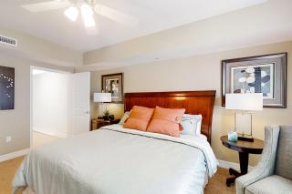 Daytona The Golden Leaf Opus Condos 702 - 3