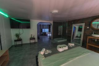 Suite Eclipse Jacuzzi Privatif - 9