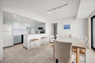 2 Bedroom 9400 Building Condo with Gorgeous Side Ocean View - 5