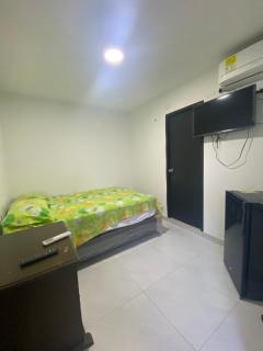 Salguero Habitaciones y Aptos cerca al mar - 9