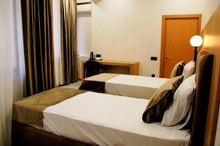 Rose Crown Hotel Baku - 1