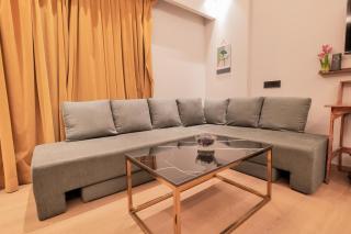 Galaxy Blue Sapphire Plaza Studio - 8