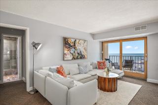 Updated 2 Bedroom Condo at the 9400 Building with Ocean Views! - 0