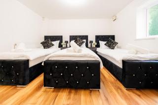 LUX 2BDR Flat in Woolwich I 2 Stops to Canary Wharf & Excel I Free Parking - 5