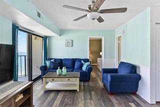 Newly Renovated 2 Bedroom Ocean Front Condo with Outdoor Pool! - 9