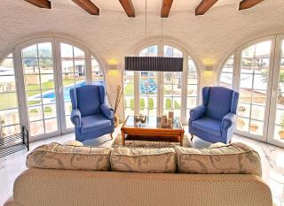 PMT28-Large Villa & Casita with Pool and Gameroom - 3